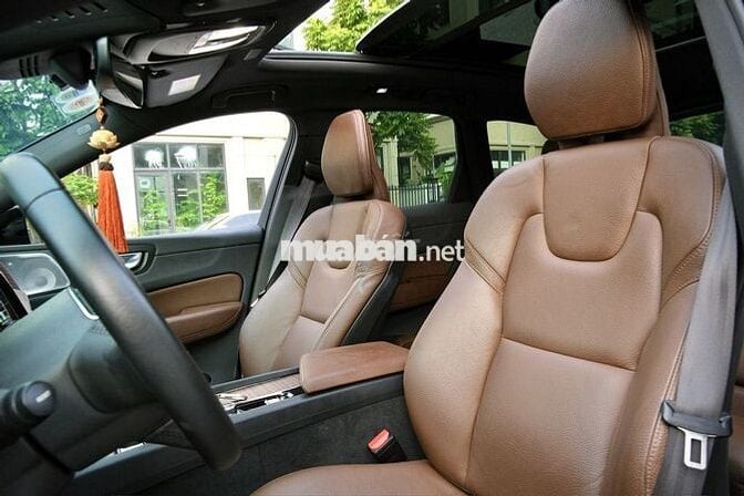 Volvo XC60 2022 B6 AWD - 70 nghìn km Đen Ánh Kim