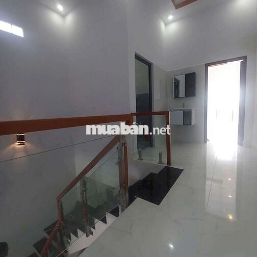 NHÀ MỚI ĐÚC 1 LẦU ĐƯỜNG XE HƠI4X34 ĐƯỜNG 833B. XÃ PHƯỚC VÂN. CẦN ĐƯỚC.