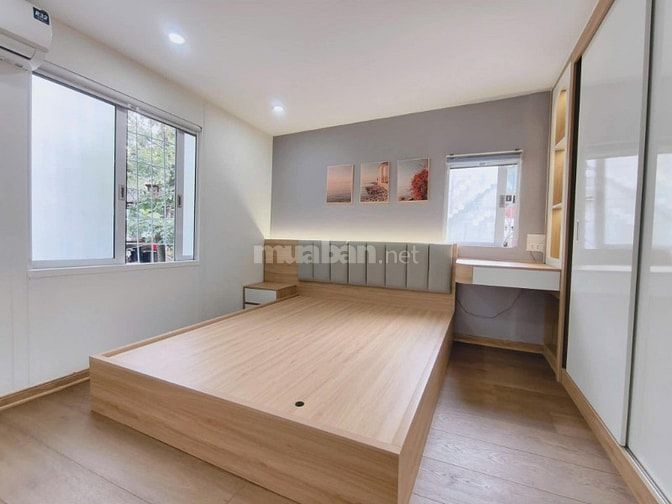 Nhà Đẹp Ở Luôn Phố Quỳnh Mai, Hai Bà Trưng 85m, tầng 3, giá 4.8 tỷ.