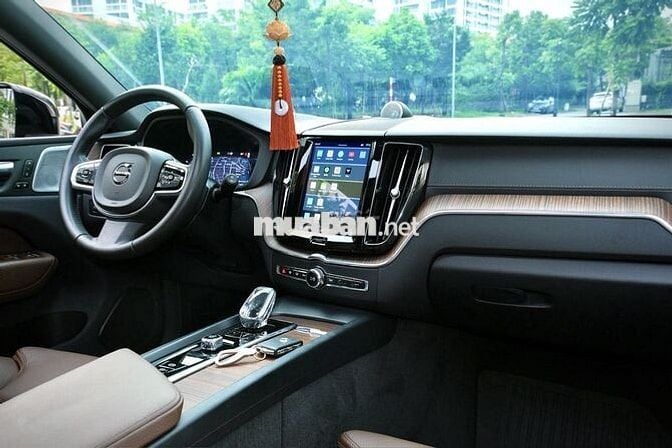 Volvo XC60 2022 B6 AWD - 70 nghìn km Đen Ánh Kim