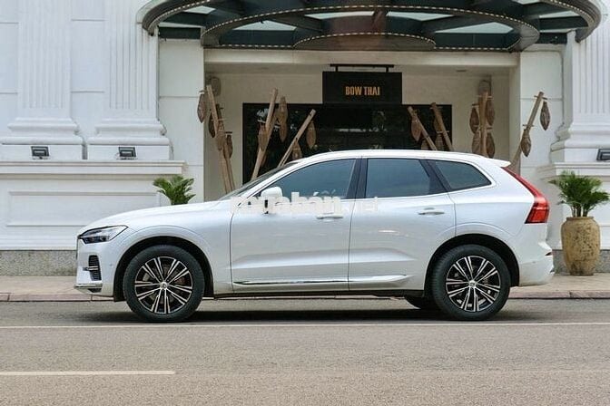 Volvo XC60 2022 Hybrid - 40 nghìn km Trắng Ngọc