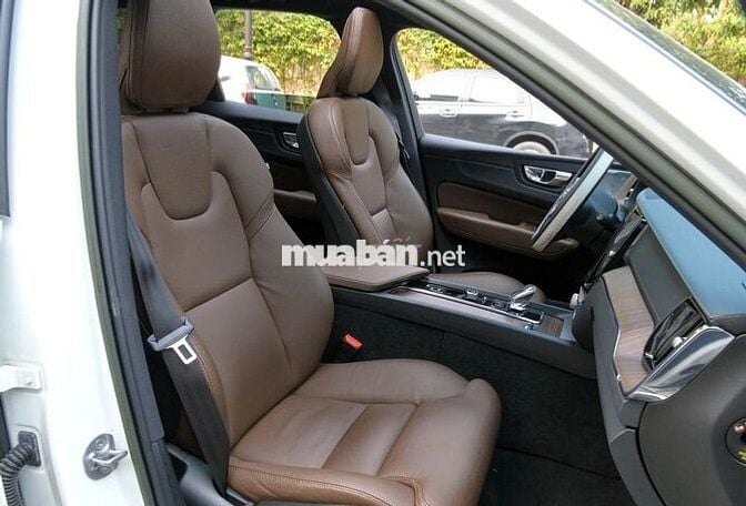 Volvo XC60 2022 Hybrid - 40 nghìn km Trắng Ngọc