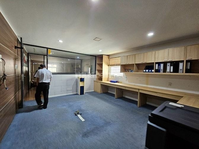 Cho thuê nhà mặt tiền Hoàng Văn Thụ, P.8, Q.Phú Nhuận giá 55tr