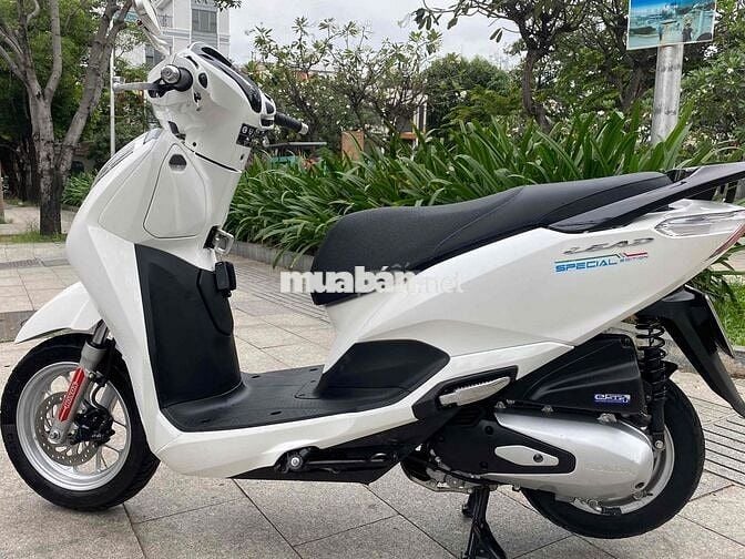 Bán Lead  2023 4val Một Đời chủ : xe Nguyên zin :