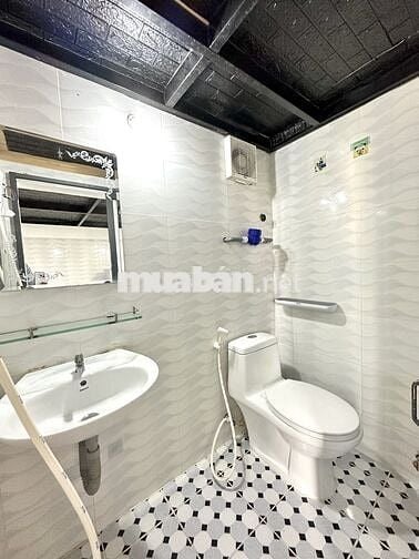 ⚡Căn Hộ Gác Lửng Cao Cấp Ngay Cầu Công Lý,4’ đi Q1