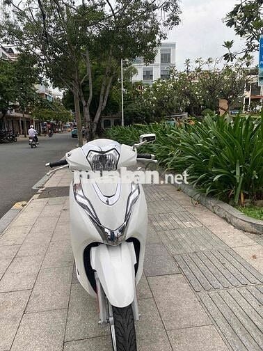 Bán Lead  2023 4val Một Đời chủ : xe Nguyên zin :