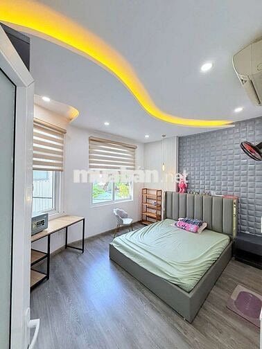 Bán nhà 4 tầng 2 mặt kiệt sau lưng mặt tiền Mai Lão Bạng (hải châu)