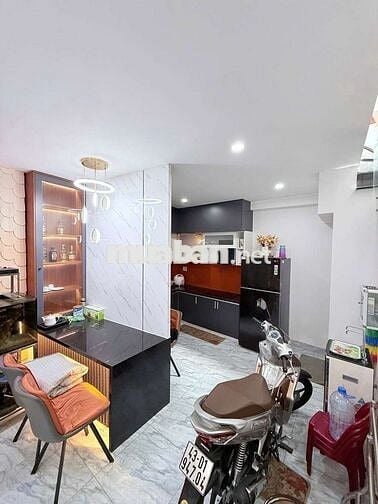 Bán nhà 4 tầng 2 mặt kiệt sau lưng mặt tiền Mai Lão Bạng (hải châu)