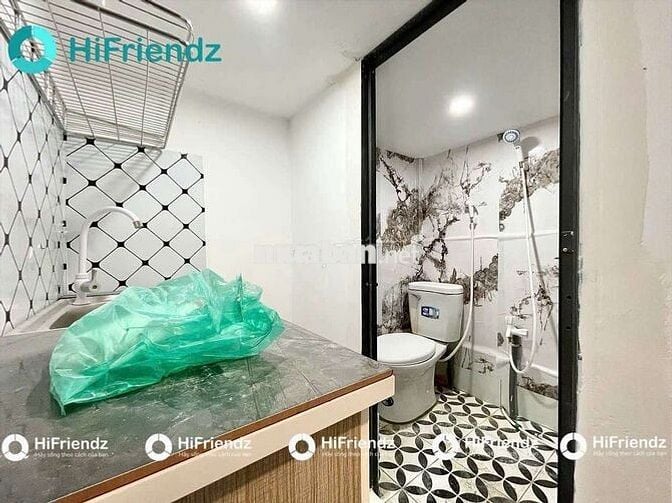 Cho thuê căn hộ 2PN, 2WC, vị trí trung tâm, tiện ích đủ đầy.