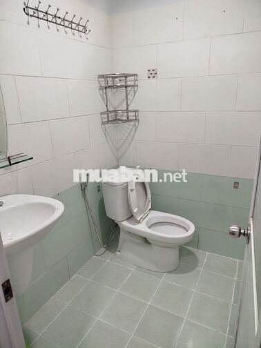 🔥 Nhà Mới – Hẻm Xe Tải – Gần Gigamall 🏠 2PN – Giá chỉ 7.5 triệu