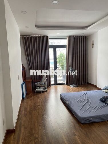 Bán nhà đẹp 5 lầu mặt tiền bàu cát 2