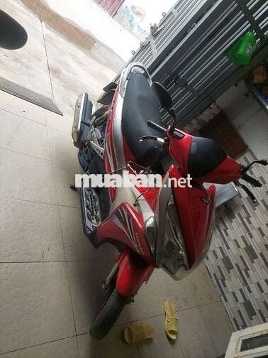 càn bán xe Honda Air Blade 2011 màu Đỏ bạc