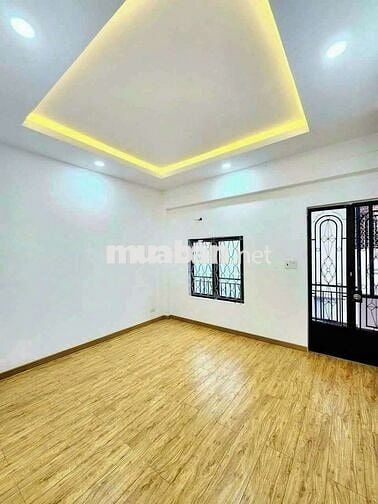 Nhà NGUYỄN VĂN BỨA DT:4m-10m giá 420tr