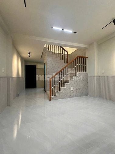 CC cần bán gấp căn bên đường Thái Phiên Q11 56m2_1 Tỷ 040tr Sổ Riêng