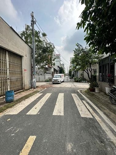 Đất 4x13=50 Hẻm 8m thông 1 sẹc/ Quốc lộ 1A-Nguyễn Thị tú