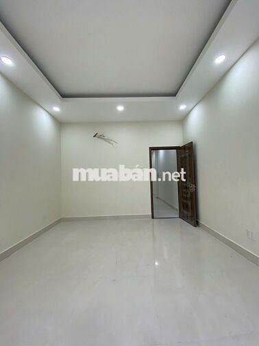 NHÀ ĐẸP MỚI CHO THUÊ - 132B Bàu Cát 1, P12, TB- DT 4.5x20, 3 lầu