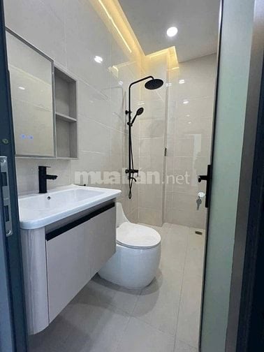 CC cần bán gấp căn bên đường Thái Phiên Q11 56m2_1 Tỷ 040tr Sổ Riêng