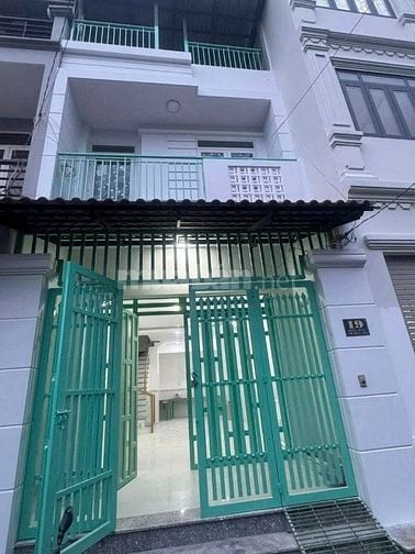 Cho thuê nhà nguyên căn 2 lầu  , 11tr/th  , p Bình Trưng Tây 