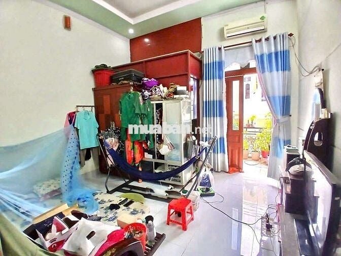 NHÀ 3 TẦNG Ở NGAY , 61M2 ( 4.2x14.3), XE HƠI TỚI CỬA, CHỈ 4.1 TỶ TL