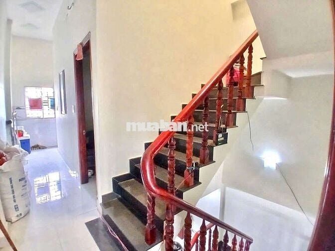 NHÀ 3 TẦNG Ở NGAY , 61M2 ( 4.2x14.3), XE HƠI TỚI CỬA, CHỈ 4.1 TỶ TL