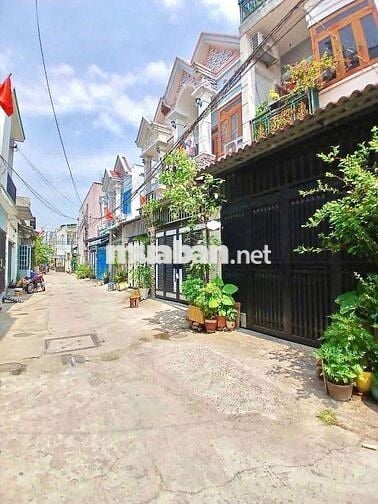 NHÀ 3 TẦNG Ở NGAY , 61M2 ( 4.2x14.3), XE HƠI TỚI CỬA, CHỈ 4.1 TỶ TL