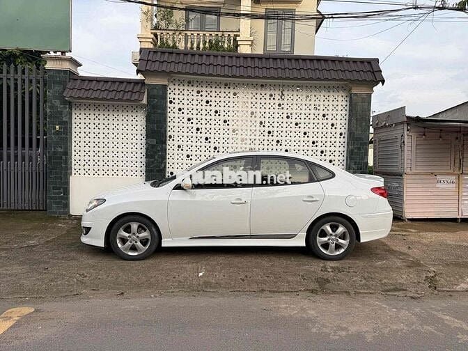 Hyundai Avante 2011 1.6 AT - 65000 km