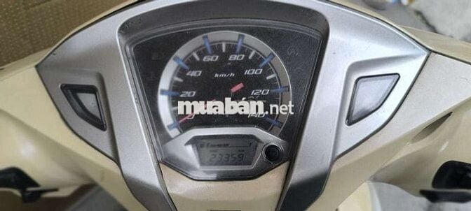 Honda Lead 125 - Xe zin