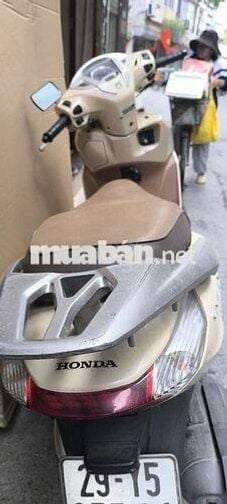 Honda Lead 125 - Xe zin