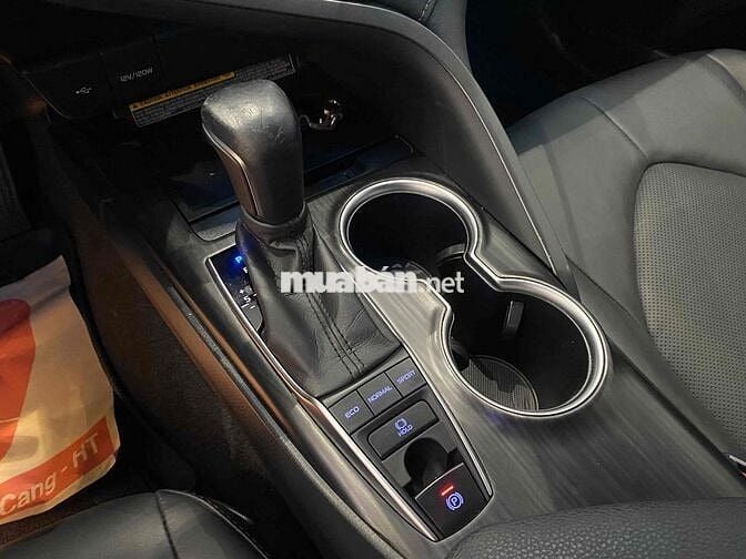 Toyota Camry 2022 2.5 Q - 59000 km