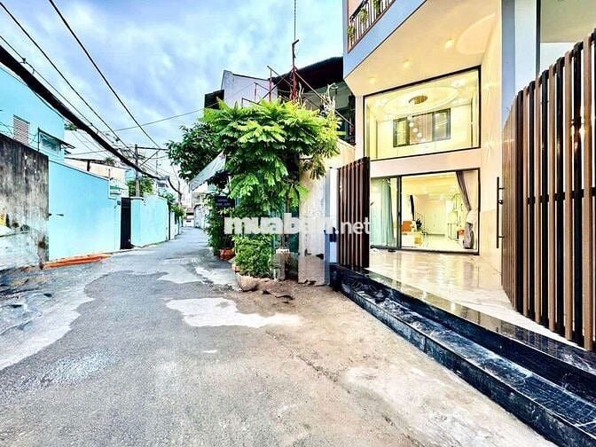 GẤP Nhà sát Phạm Văn Đồng 2 Xe hơi tránh 4 x 15 - 5 tầng