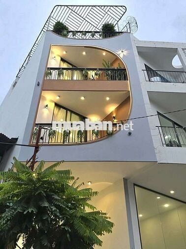 GẤP Nhà sát Phạm Văn Đồng 2 Xe hơi tránh 4 x 15 - 5 tầng