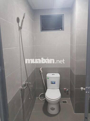 Phòng mới xây Cách bến xe Quận 8 chỉ 500m, gần siêu thị Co-op, Winm