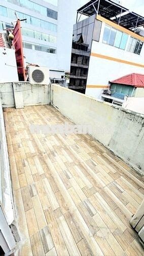 Phòng trọ full nội thất, ban công rộng giá 4tr/tháng gần Lăng Cha Cả