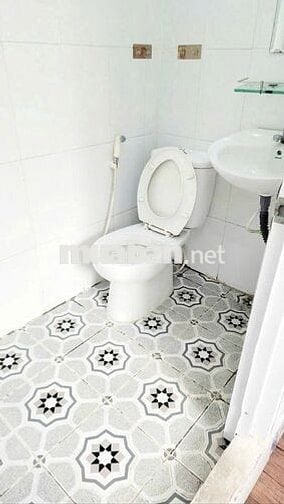 Phòng trọ full nội thất, ban công rộng giá 4tr/tháng gần Lăng Cha Cả