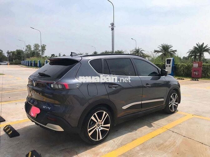 Đi xkld nên bán gấp xe Vinfast vf34- 2022 zin 100%