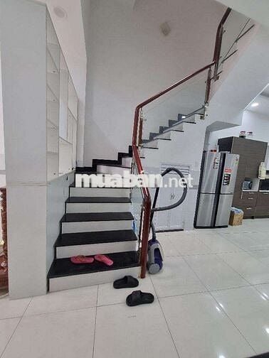 HIẾM NHÀ ĐẸP 3 TẦNG - BTCT -GÒ VẤP-66m2