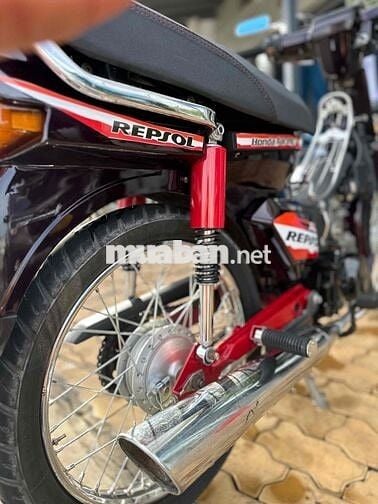 Honda Dream màu Nâu đỏ