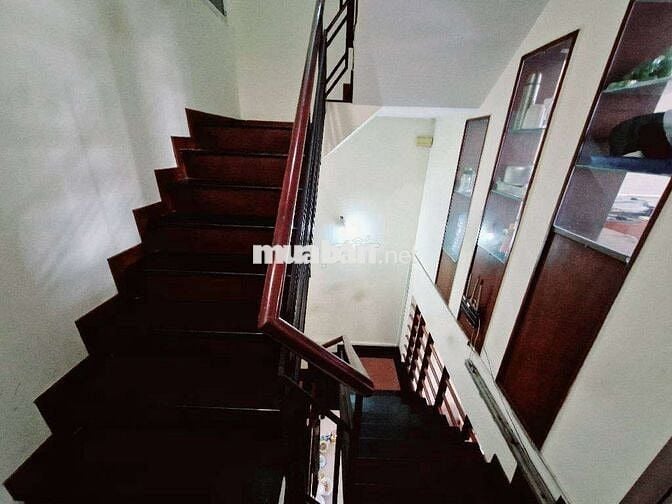 Bán gấp nhà phố mặt tiền đường Cao lỗ, quận 8, 4 tầng, 4pn, nhỉnh 14tỷ