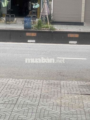 về quê gấp cần sang tiệm tóc nail gội đầu