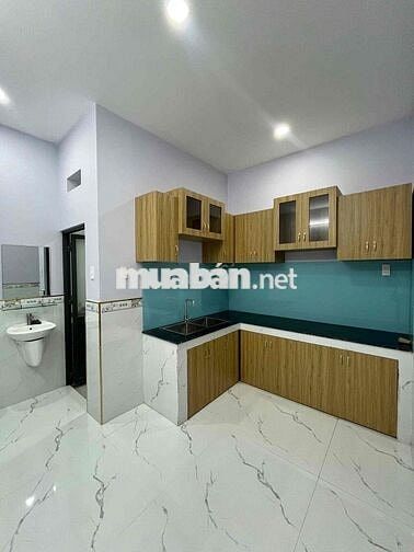 nhà 4x14 trệt + lửng có 3 pn 2wc hẻm xe hơi, Đường Liên Khu 4 5