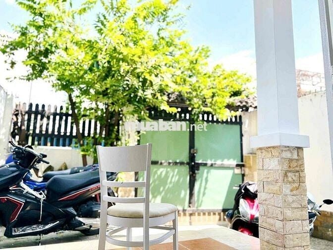 Căn hộ Duplex sân vườn siêu rộng ngay chân cầu Bình Lợi