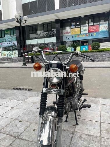 E bán 16,5 triệu cho ae thích thú.  Ss50 lên dáng