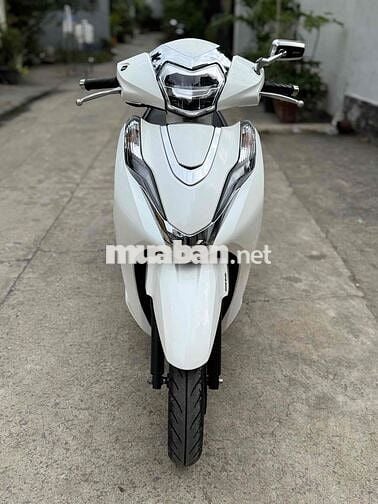 Honda Lead 4Val Sporty 2024 Trắng