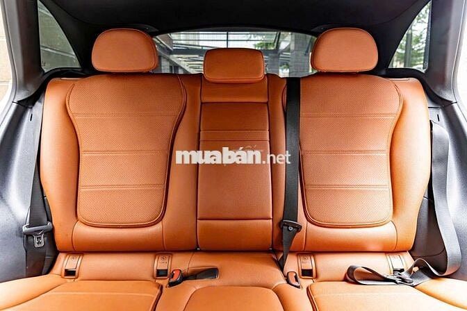 E cần bán Mercedes GLC200 4Matic sx 2023