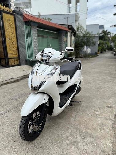 Honda Lead 4Val Sporty 2024 Trắng