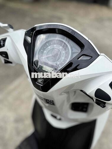 Honda Lead 4Val Sporty 2024 Trắng