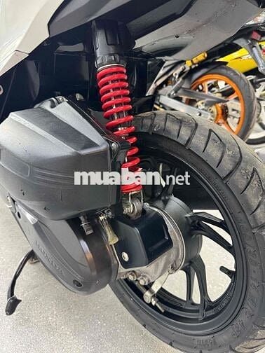 Click 150 date 2022 Trắng đỏ rin chuẩn cực đep