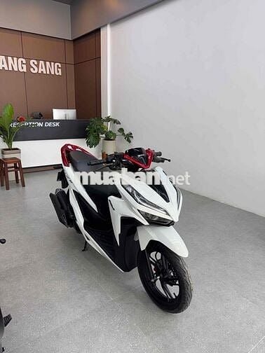 Click 150 date 2022 Trắng đỏ rin chuẩn cực đep