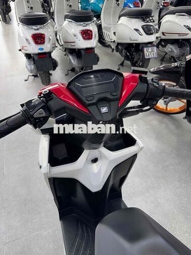 Click 150 date 2022 Trắng đỏ rin chuẩn cực đep