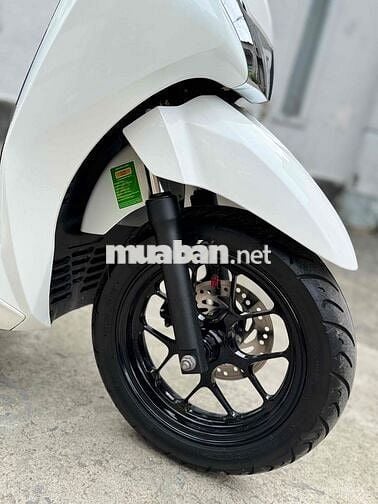 Honda Lead 4Val Sporty 2024 Trắng